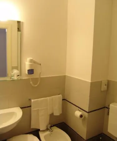 Milano Hotell 3*