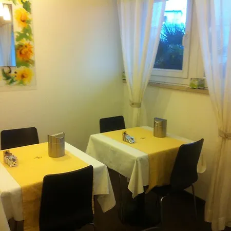 Milano Hotell 3*