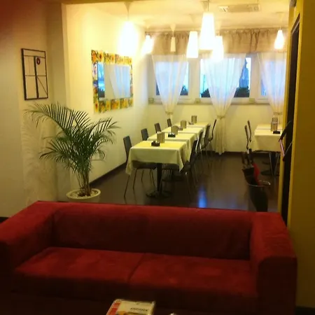 Hotel Milano 3*