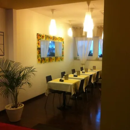 Milano Hotell 3*