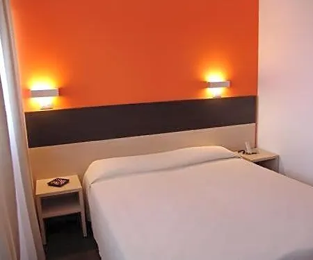 Hotell Milano Ancona